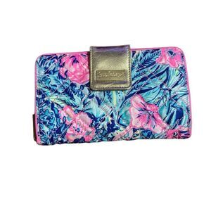 Lilly Pulitzer Quilted Warwick Floral Wallet in Lapis Lazuli Beach Club Blooms